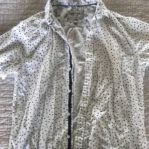 Lightweight Short Sleeved Button Down